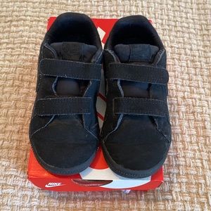 Toddler Nike Sneakers!